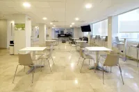 City Express by Marriott Saltillo Sur - breakfast