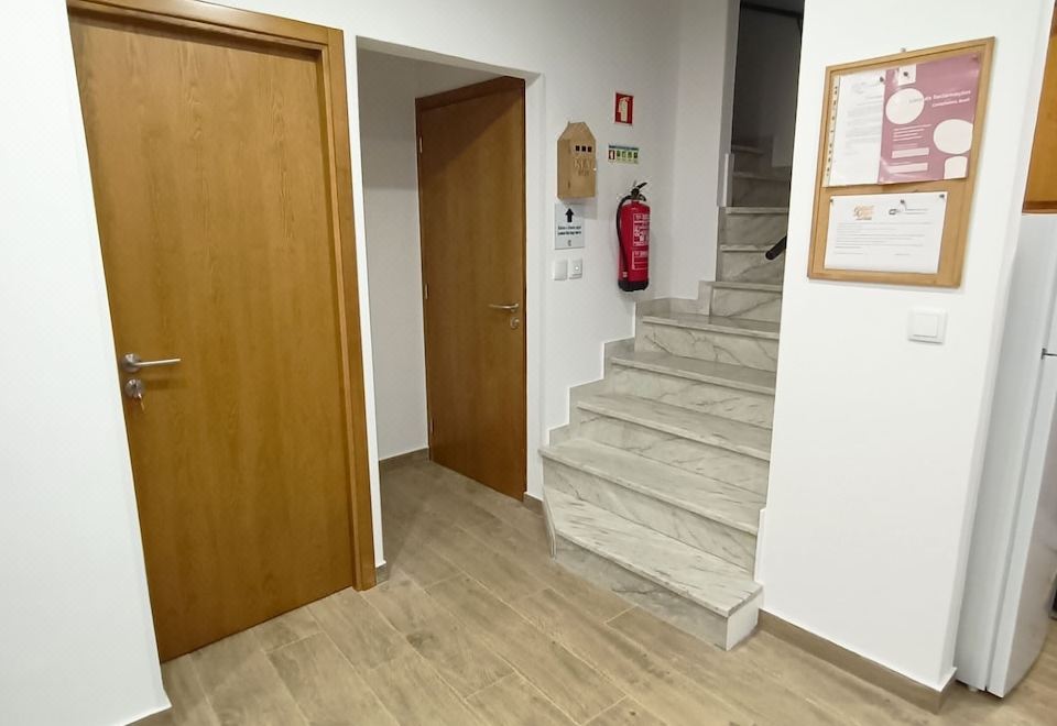 3. 굿 바이브스 라..