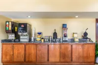Days Inn by Wyndham Florence/I-95 North - breakfast