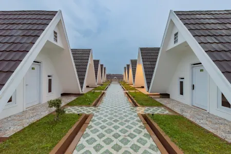 RedDoorz Syariah Plus Near Sukabumi Station Отели в г. Citamiang