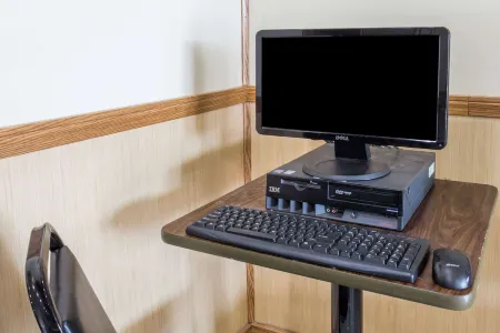 Super 8 by Wyndham Morris