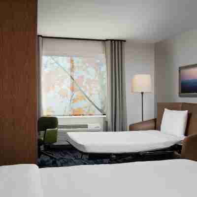 Fairfield Inn & Suites Chino Rooms