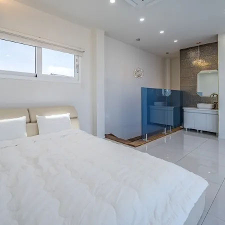 Pohang Seoin Pool Villa