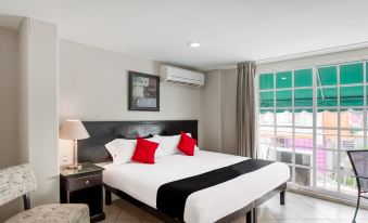 Boca Inn Hotel & Suites