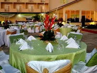 Theaknac Hotel فنادق في Adjiringanor
