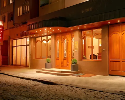 Geneva Hotel Hotels near West Park