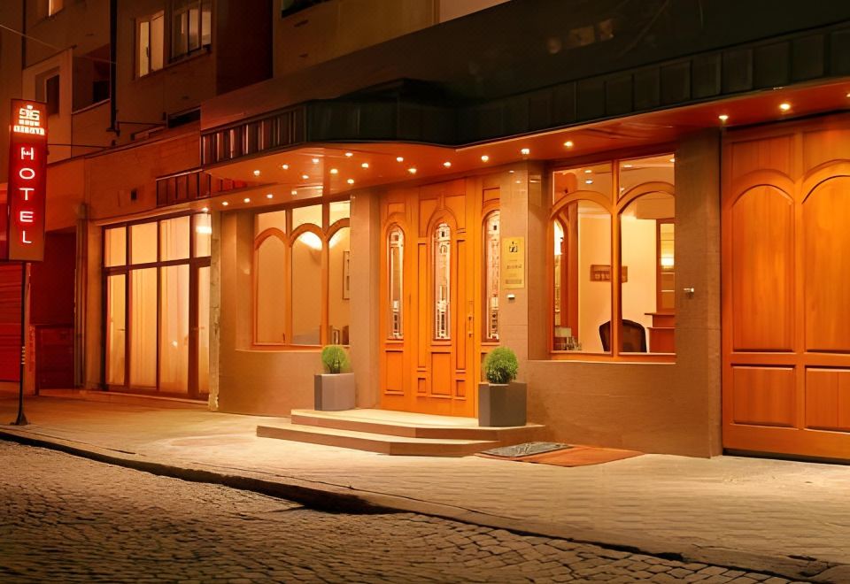 hotel overview picture