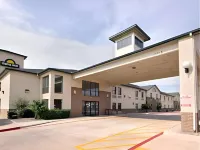 Arya Inn & Suites Hotels in Farmers Branch