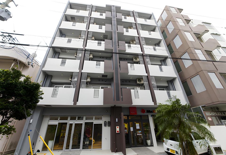 3. 미스터 킨조 인..