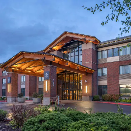Best Western Premier Boulder Falls Inn