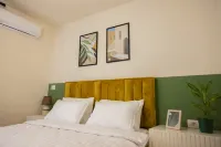 Three Doors Apartments, Papaya 1-Bedroom Apartment Отели в г. 