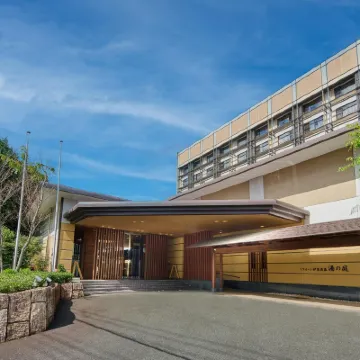 拉佛蕾伊東温泉日式旅館 鄰近JR宇佐美站的酒店