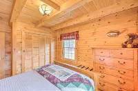 Carroll Log Cabin w/ Deck < 9 Mi to Bretton Woods! - WiFi