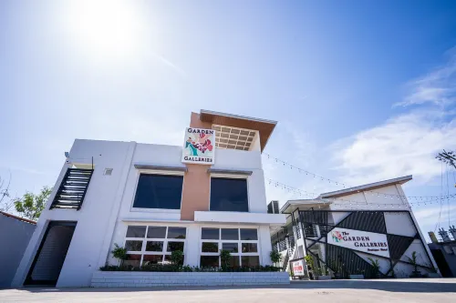 The Garden Galleries Boutique Hotel Hotels in Balanga