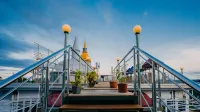 King's Hotel Nagoya Batam Các khách sạn gần THE ILLUSION