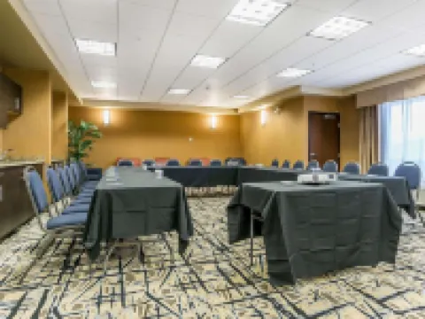 Comfort Inn & Suites Edmonton International Airport Hoteles en Nisku