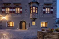 Arthotel Lasserhaus Hotels in der Nähe von Freie Universität Bozen - Campus Brixen - Fakultät für Bildungswissenschaften
