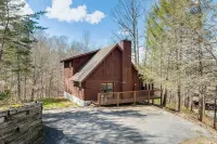 Dudley III by AvantStay Cosy Mountain Home w Hot Tub Great Views