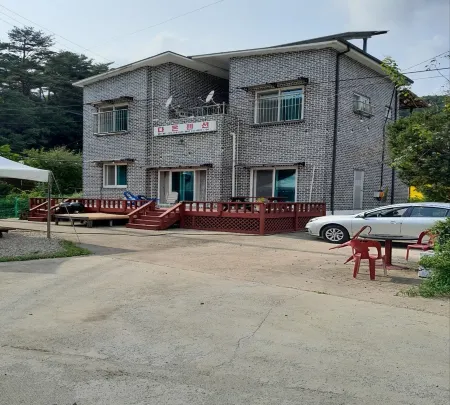 Daon Pension Отели рядом с достопримечательностью «The 38th Parallel»