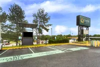 Quality Inn Americus - parking