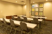 Holiday Inn Express GRAND ISLAND - NIAGARA FALLS by IHG - parking