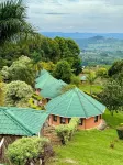 Top of the World Lodges Fort Portal Hotels in Bunyangabu