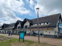 Willen Lodge Hotels in Campbell Park