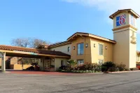 Motel 6 Beaumont, TX Hotels in Beaumont