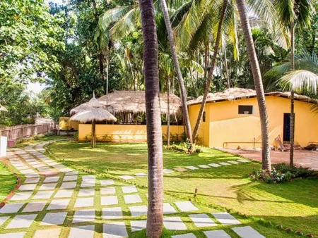 Shree Ganesh Beach Resort Отели в г. Дивеагар