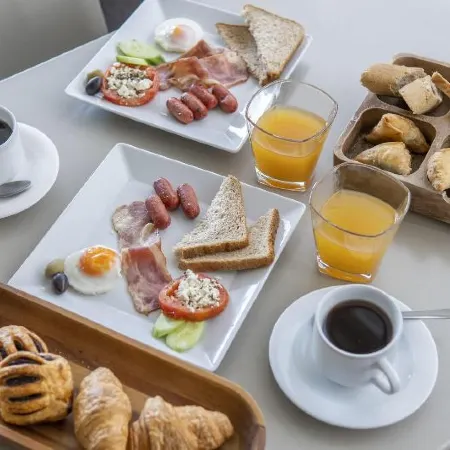 Piraeus City Hotel