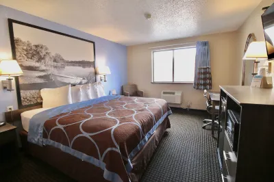 Super 8 by Wyndham Kenosha/Pleasant Prairie Hôtels à : Pleasant Prairie