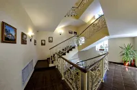 Hotel Svetlitsa - Bãi đậu xe