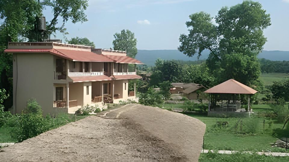 River Bank Inn