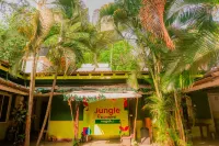 Jungle by Sturmfrei Vagator Hotels in Chapora