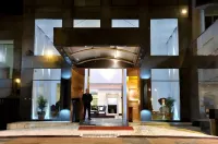 Le Parc Hotel, Beyond Stars