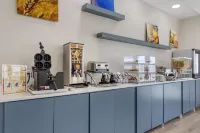 Comfort Suites - breakfast