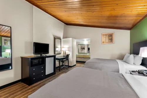 Quality Inn - 2-Star