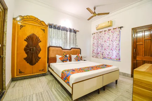 FabExpress Astoria House - Nr Saltlake City Centre 1 Hotels in Bidhannagar