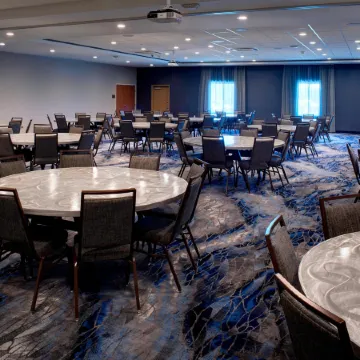 Fairfield Inn & Suites Columbus, IN