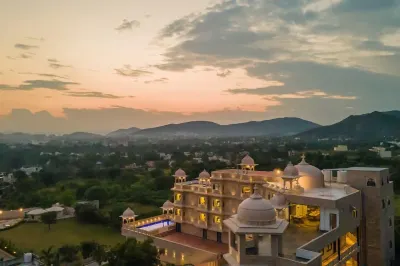 Traavista Aravali Mahal - Luxury Lake View Heritage Resort Các khách sạn gần Sân bay Maharana Pratap