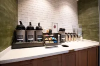 Fairfield by Marriott Edmonton International Airport - Breakfast