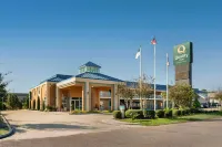 Quality Inn Hotels in Brookhaven