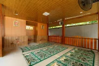 Knia Indah Hotels in Sena