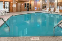 Baymont by Wyndham Cambridge - Pools