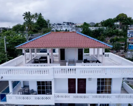 Villas Hillside apt 1 Hotels in Samana