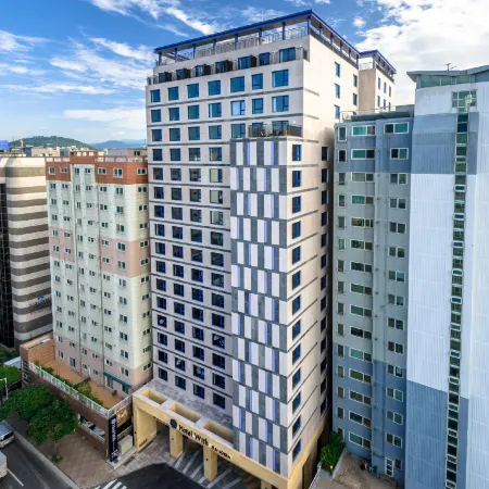 Hotel With City Отели рядом с достопримечательностью «Храм Хынрёнса»