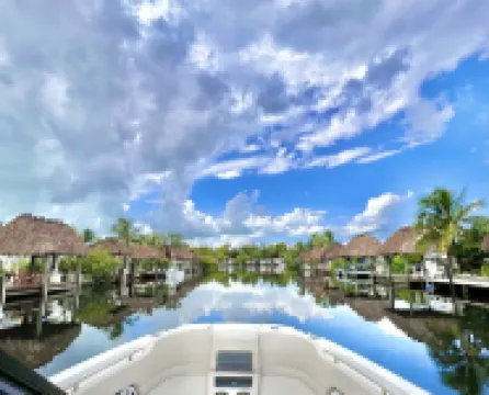 Cozy Waterfront Retreat w/ Private Boat Dock + Tiki