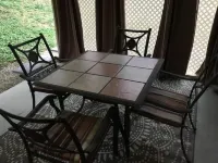 Cozy Comfort. Close to Town, But in Private, Quiet Area. New Hot Tub Aug 2025