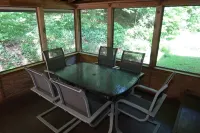 Cozy Woodland 4 Bedroom