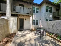 Serenity in Paradise Hotels near Coastal Discovery Museum